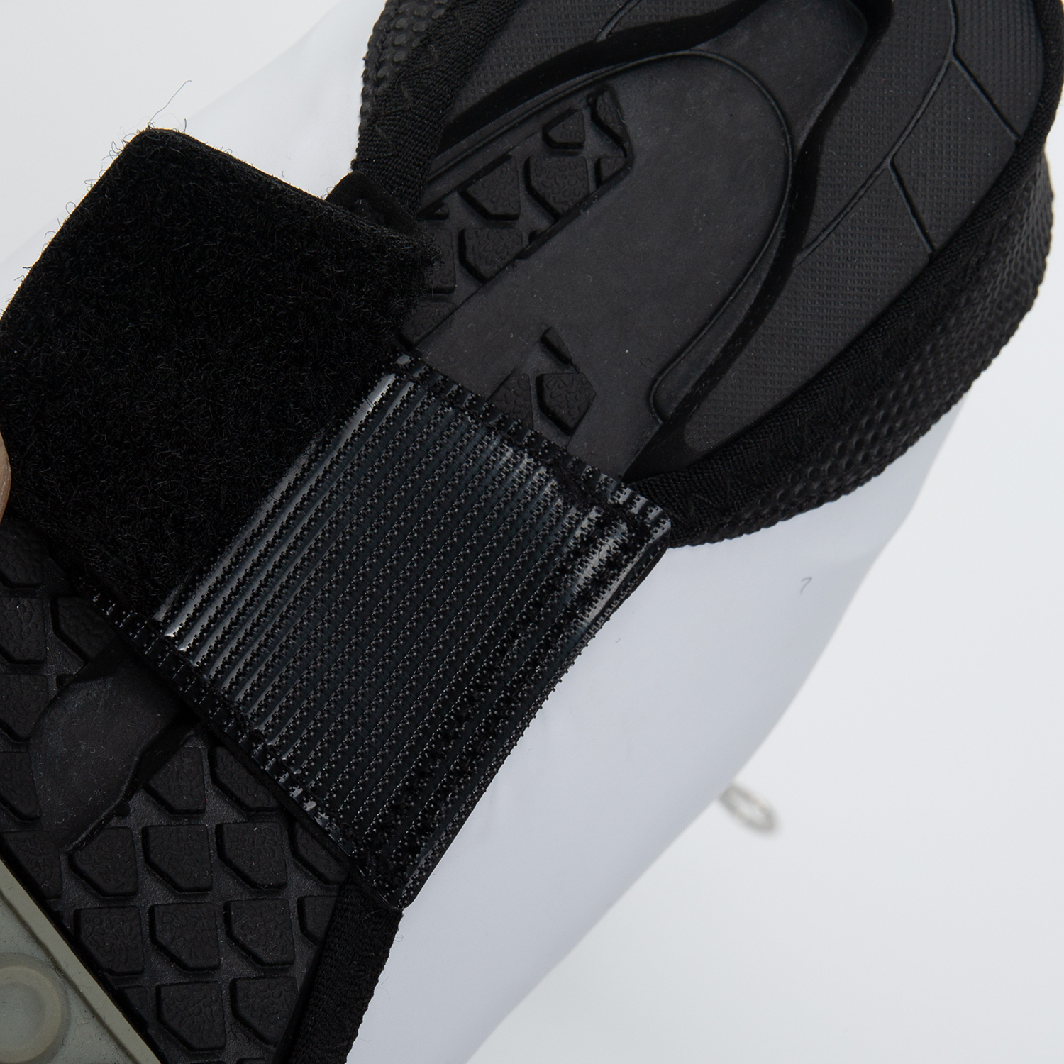 YKYW Men Windproof Waterproof  - مراجعة Men Shoes White Colour وسعره