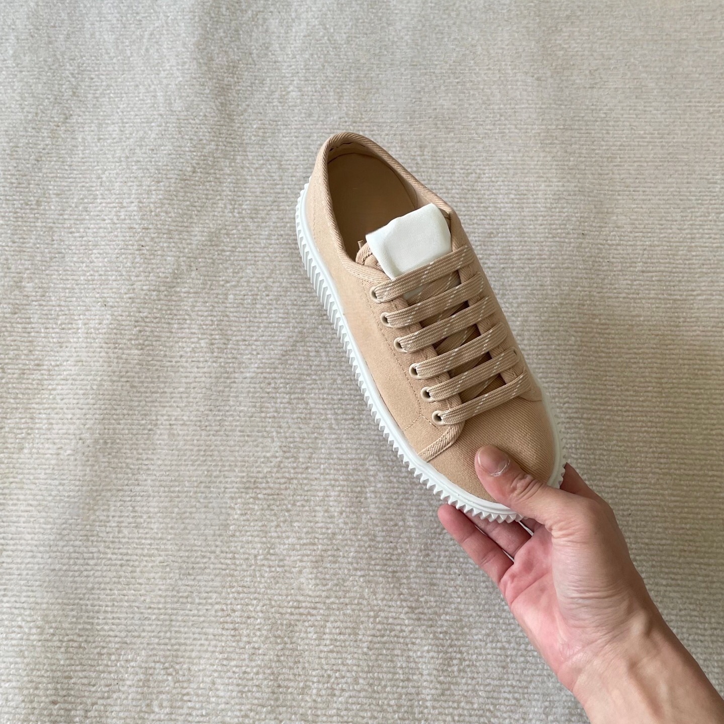 Brand Discount Women's White S - مراجعة Canvas Sneaker High وسعره